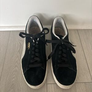Black Suede Puma Size 10.5